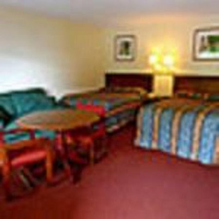 The Whispering Pines Motel- Whitestone White Stone Extérieur photo
