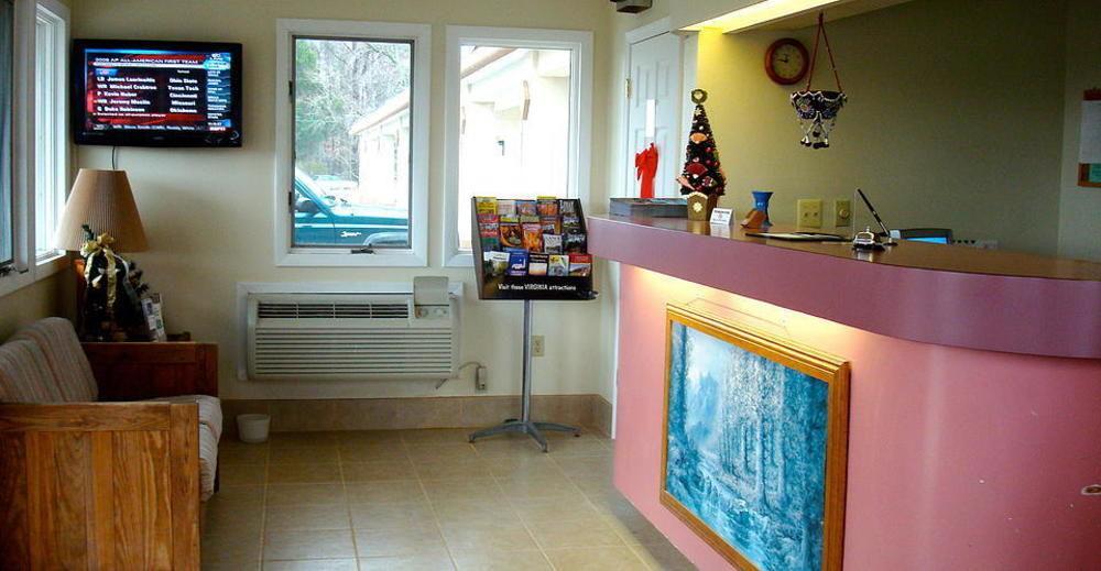 The Whispering Pines Motel- Whitestone White Stone Extérieur photo